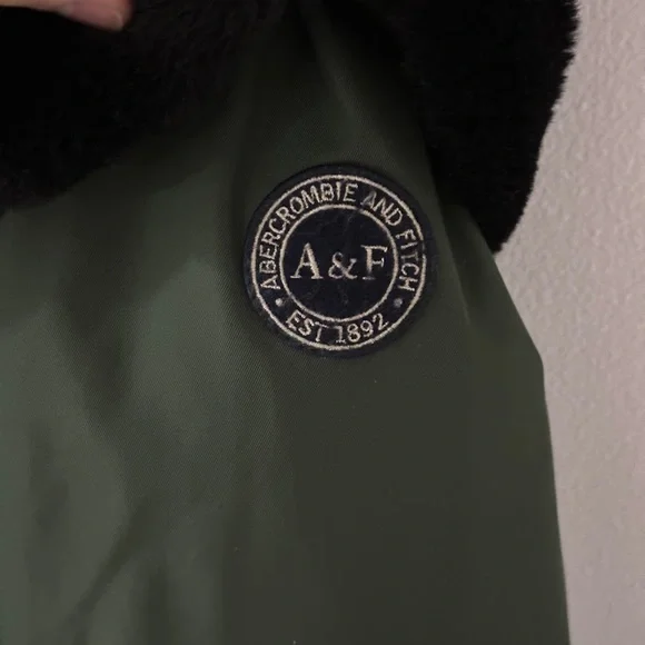 Abercrombie & Fitch parka jacket - Picture 6 of 6